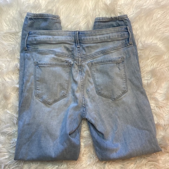 Old Navy Light Wash Destroyed Stretchy Rockstar Super Skinny Denim Jeans - Picture 2 of 7